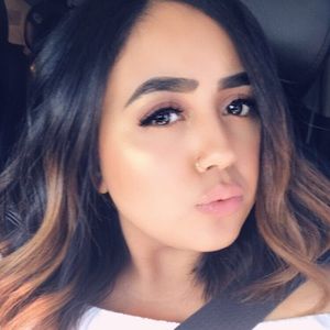 Meet your Posher, Alejandra